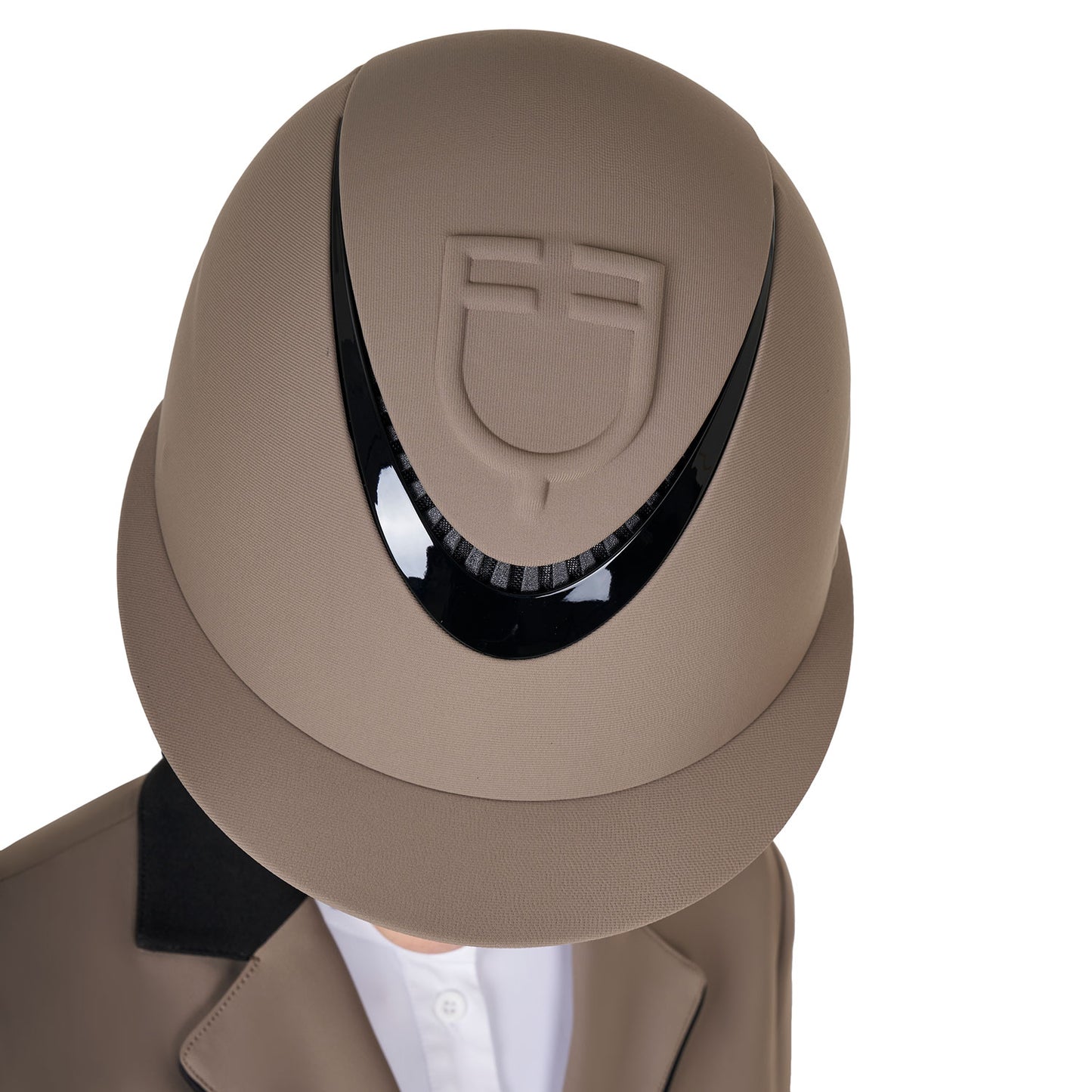 CASQUE EQUESTRO AVEC VISIÈRE LARGE ET LOGO EN RELIEF