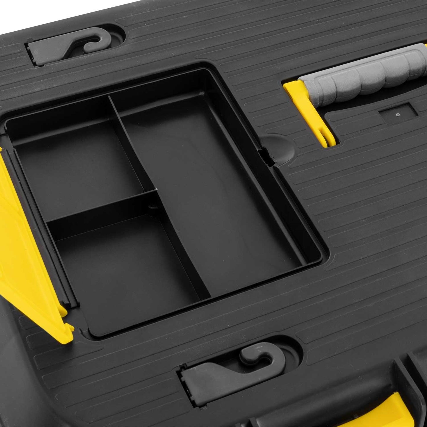 GRAND COFFRE À DEUX ROUES (L : 75CM X H : 49CM X P : 48CM)